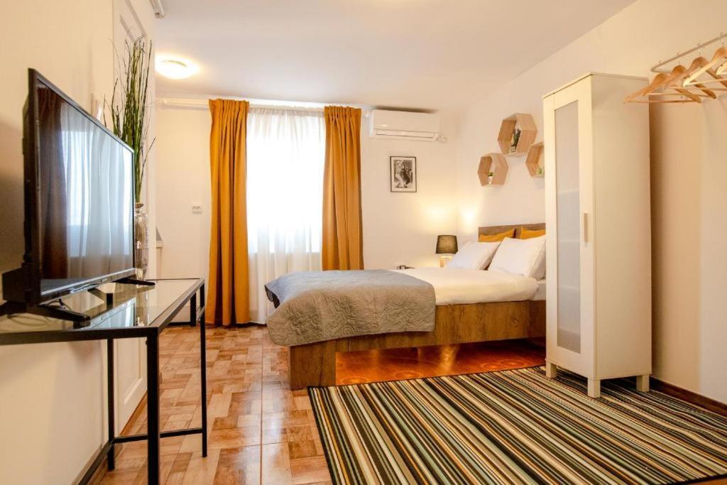 Color Apartments Old Town Center 부쿠레슈티 외부 사진