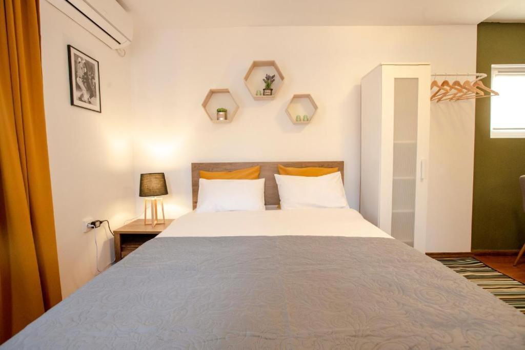 Color Apartments Old Town Center 부쿠레슈티 외부 사진