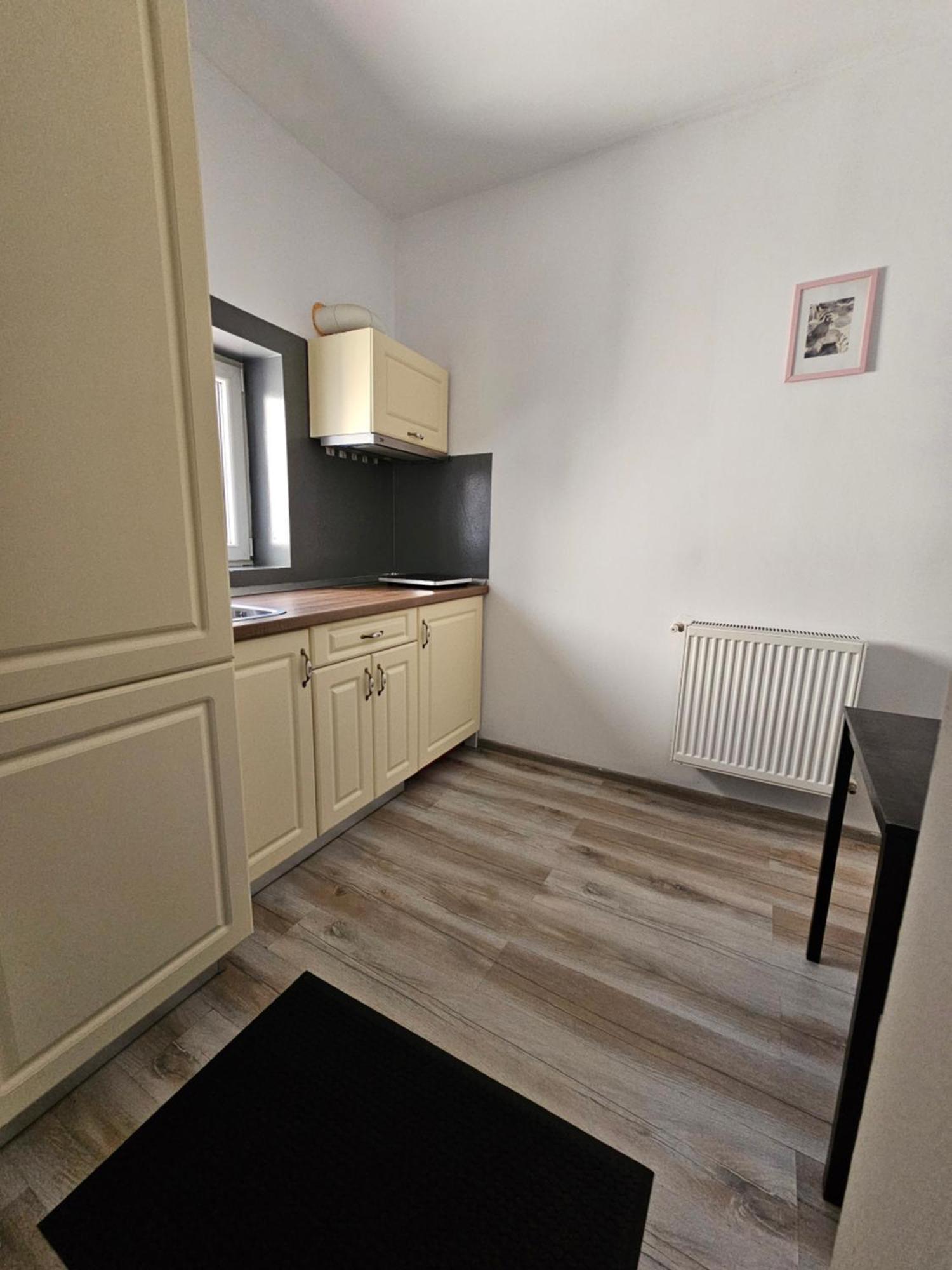 Color Apartments Old Town Center 부쿠레슈티 외부 사진