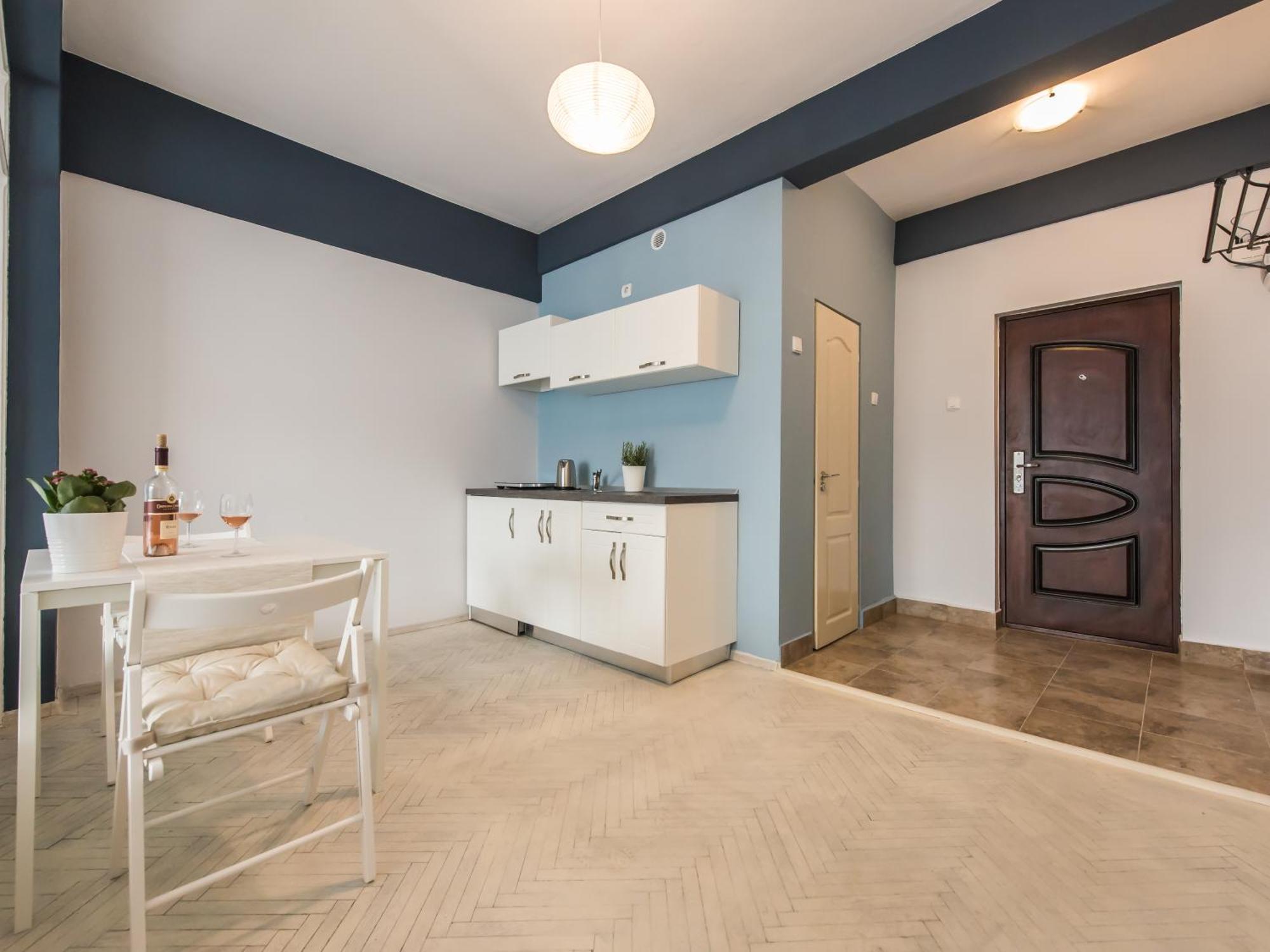 Color Apartments Old Town Center 부쿠레슈티 외부 사진