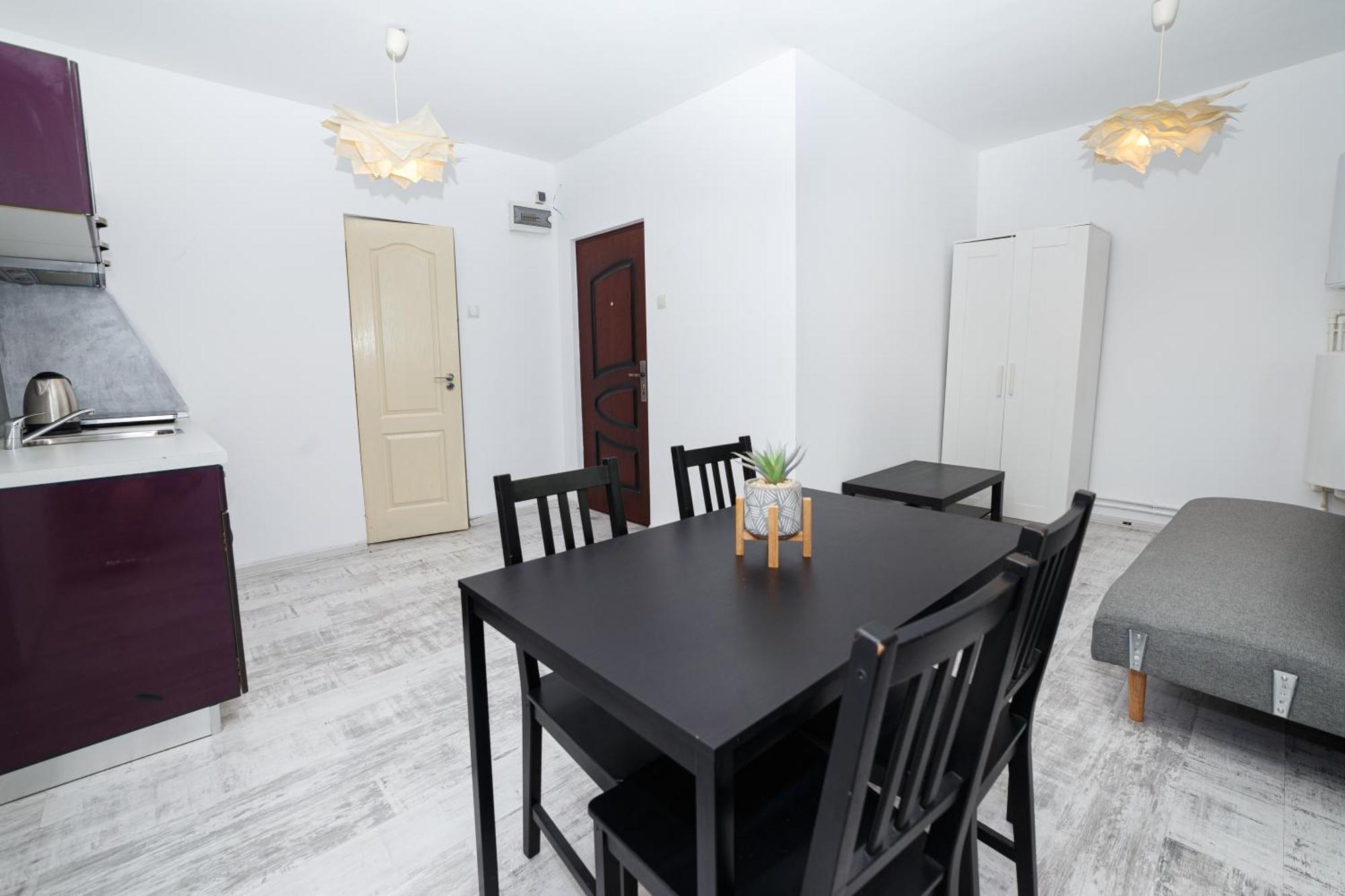 Color Apartments Old Town Center 부쿠레슈티 외부 사진