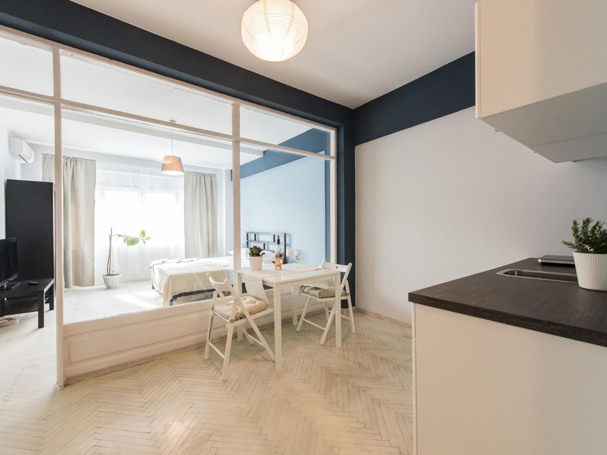 Color Apartments Old Town Center 부쿠레슈티 외부 사진
