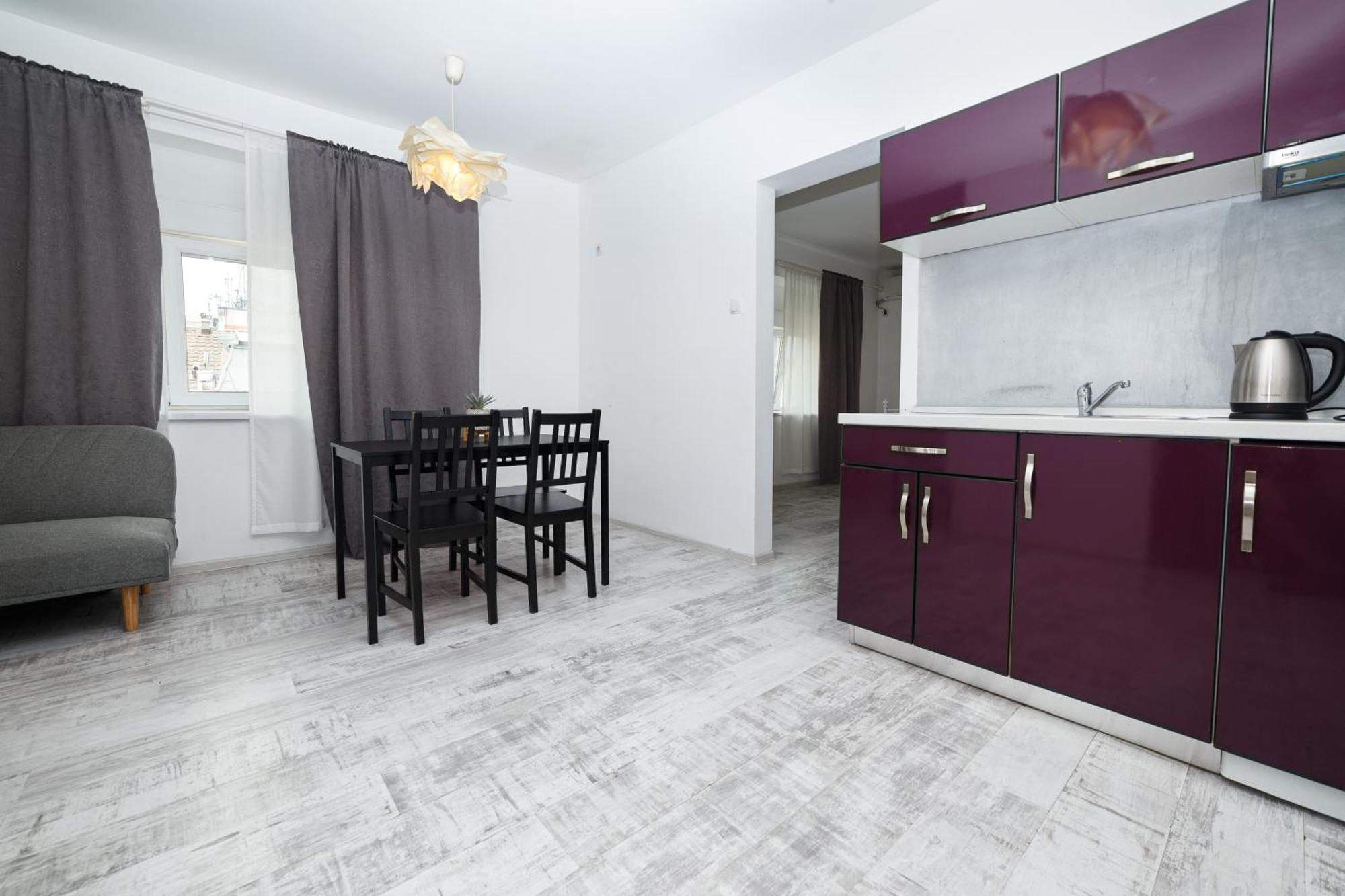 Color Apartments Old Town Center 부쿠레슈티 외부 사진