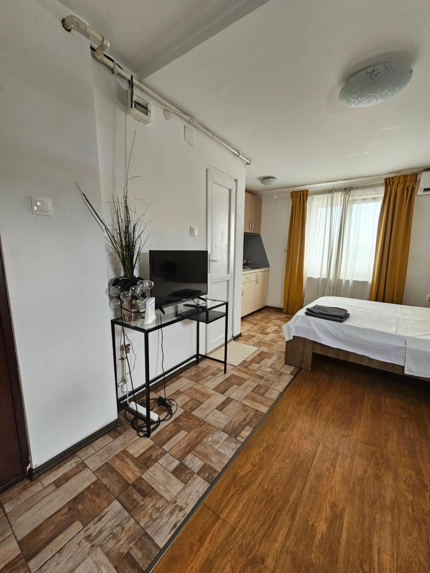 Color Apartments Old Town Center 부쿠레슈티 외부 사진