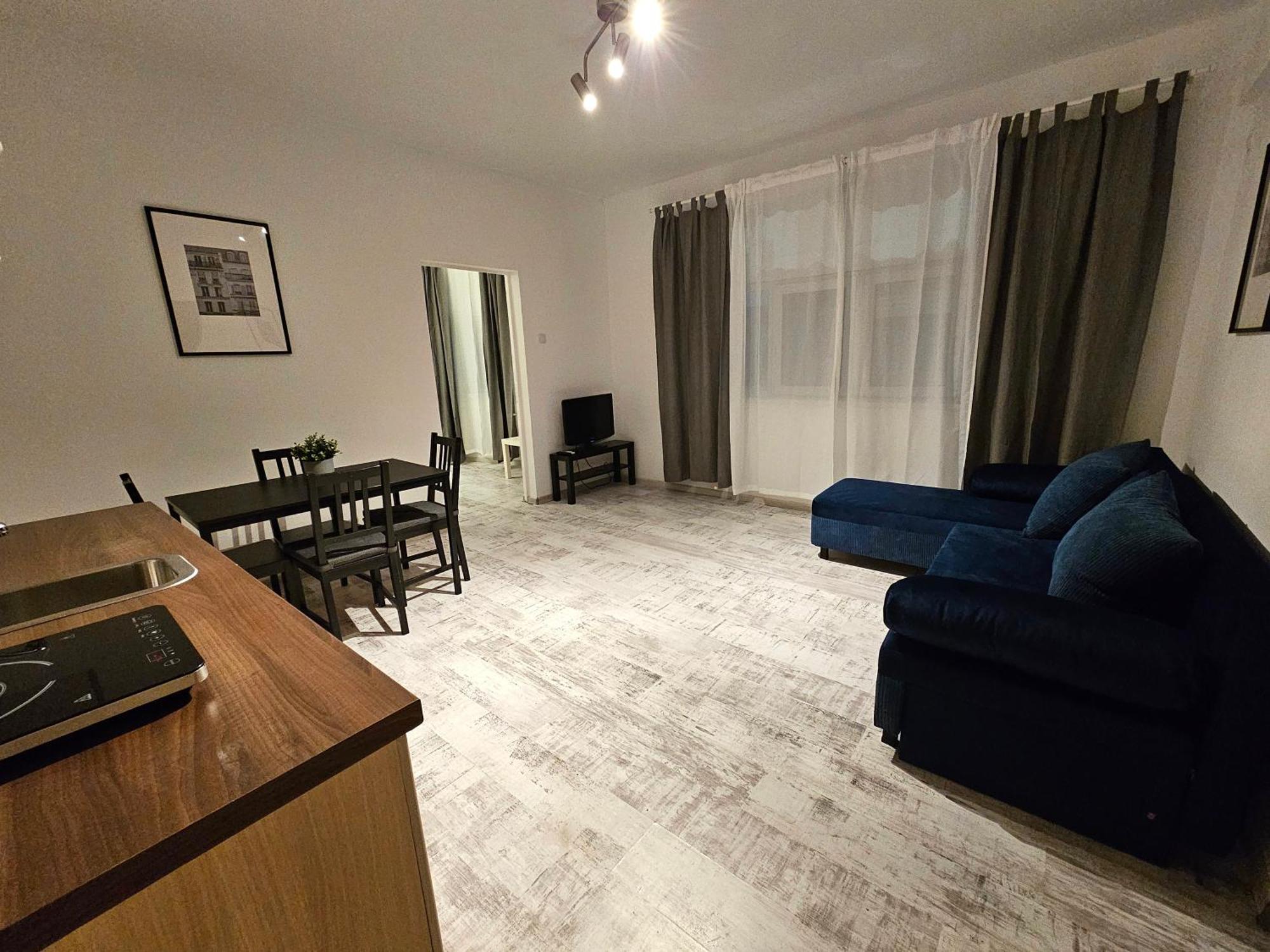Color Apartments Old Town Center 부쿠레슈티 외부 사진