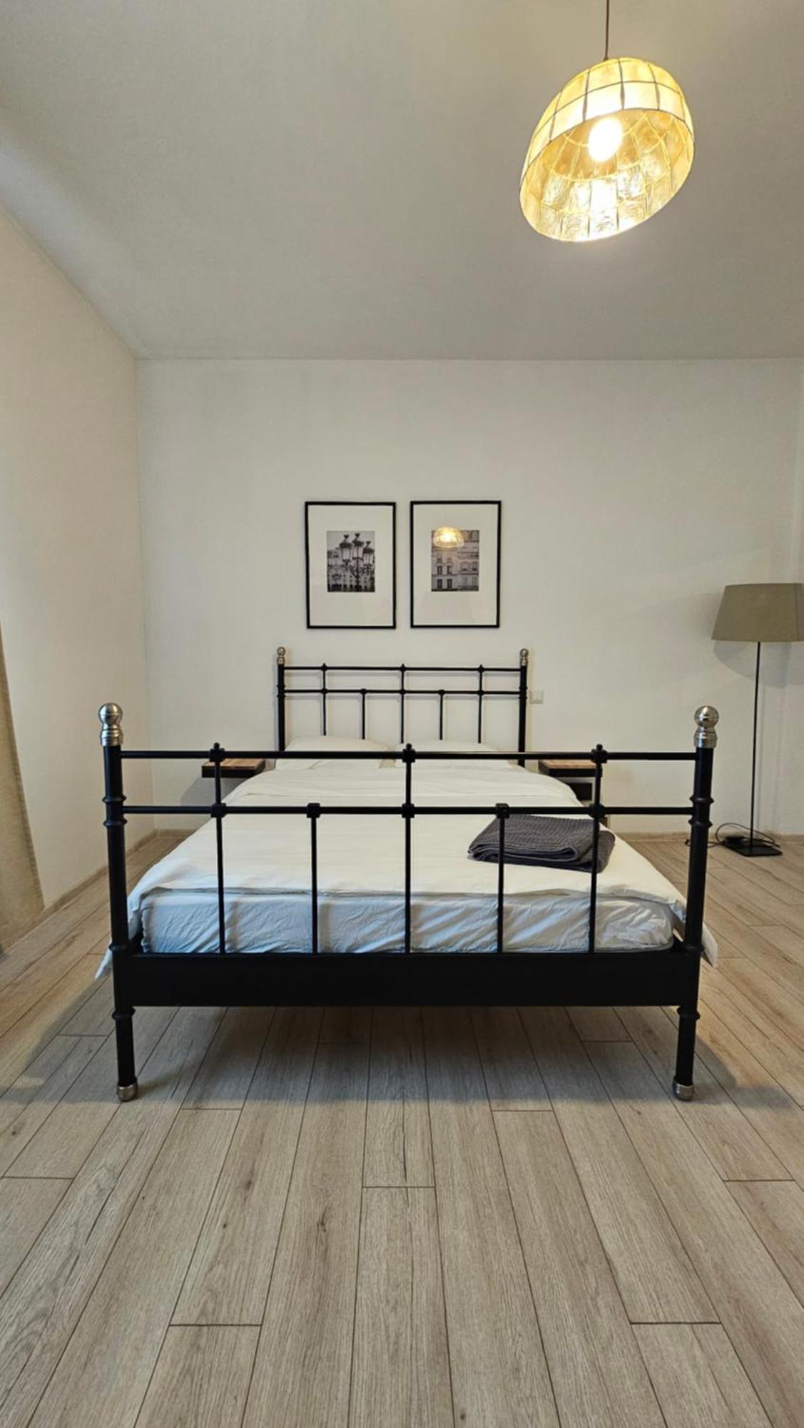 Color Apartments Old Town Center 부쿠레슈티 외부 사진
