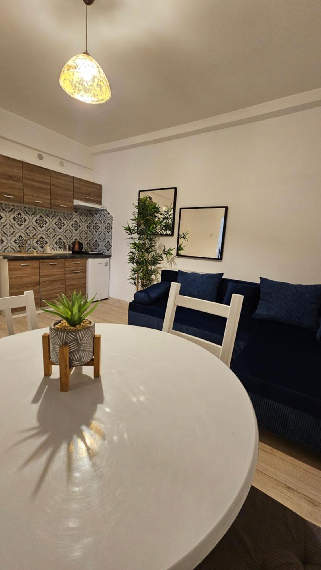 Color Apartments Old Town Center 부쿠레슈티 외부 사진