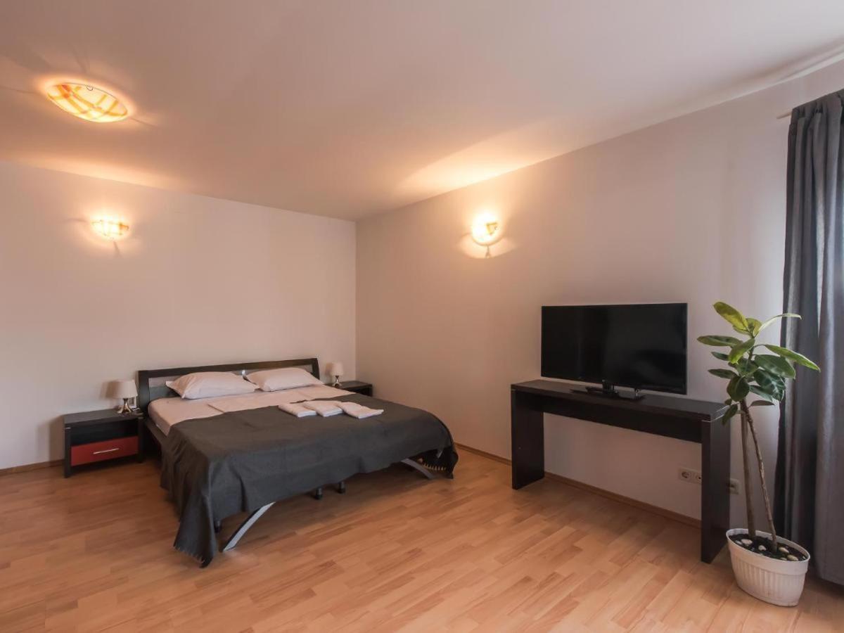 Color Apartments Old Town Center 부쿠레슈티 외부 사진