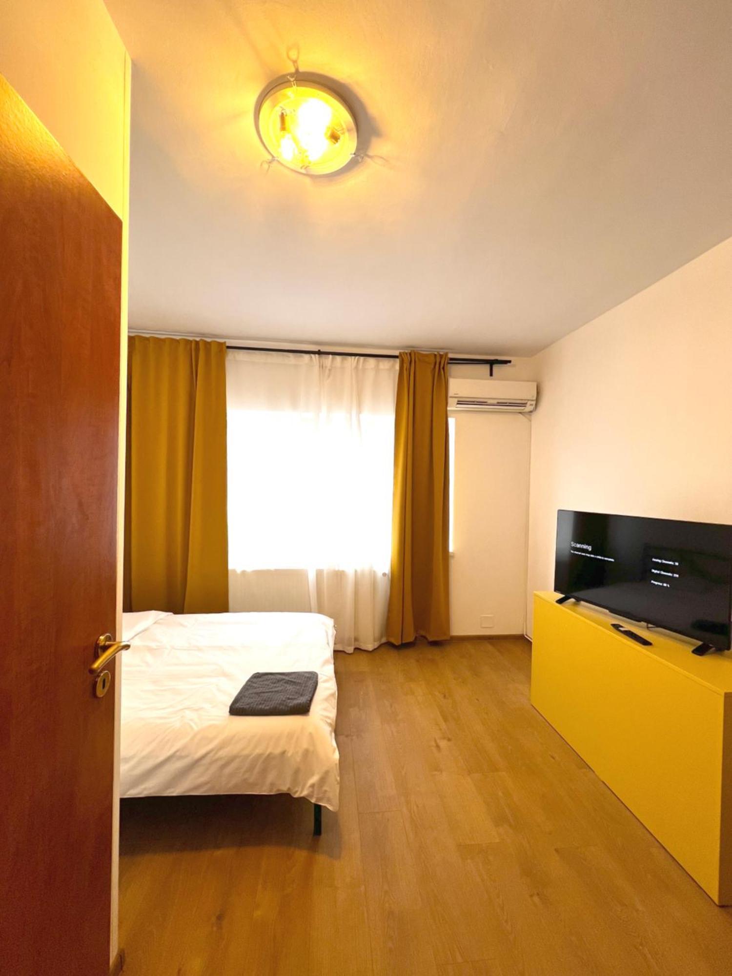 Color Apartments Old Town Center 부쿠레슈티 외부 사진