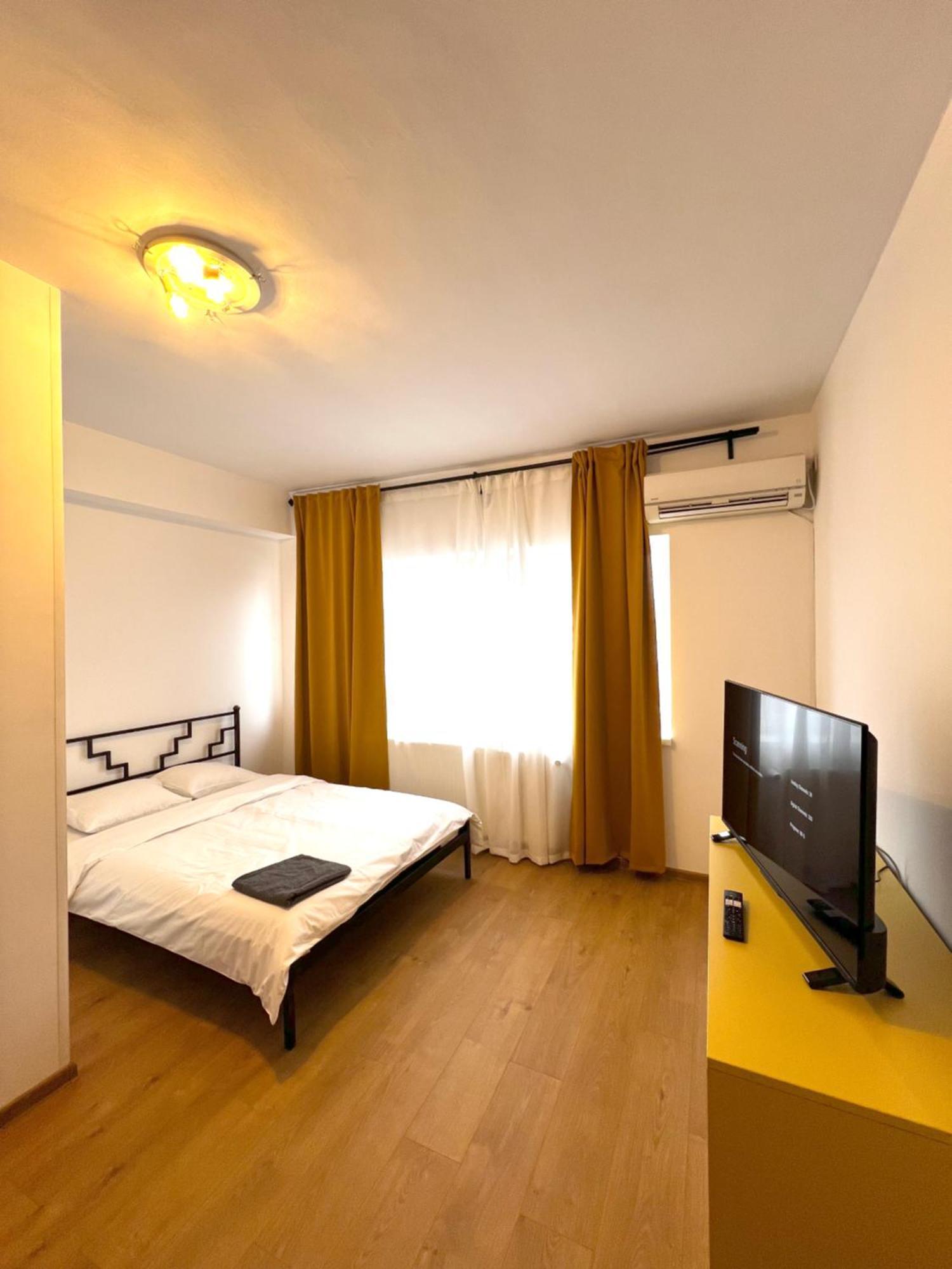 Color Apartments Old Town Center 부쿠레슈티 외부 사진